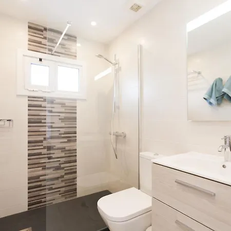 4 Bedroom Mimi With Private Heated Pool Villa